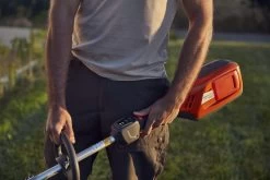 Husqvarna TRIMMER AKKU 325iLK Inkl. TA850 Teilbar -Gartengeräte Geschäft 23325ILK9678501014 16fvd8hkk833i7